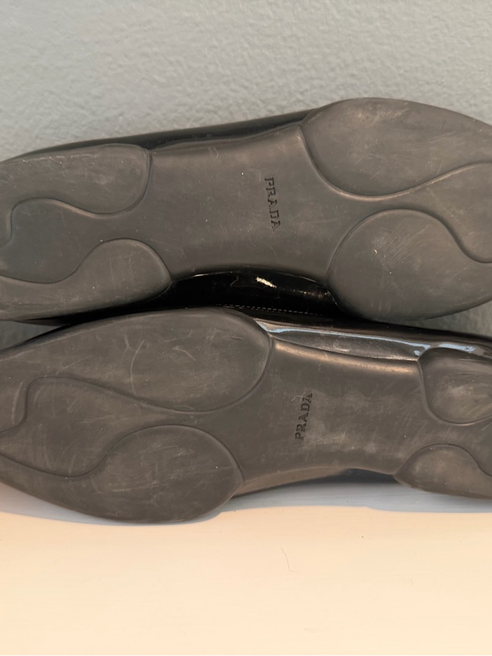 Prada Sz39 Black Patent Pointed Toe Ballet Flats Triangle Prada Logo - Picture 10 of 13